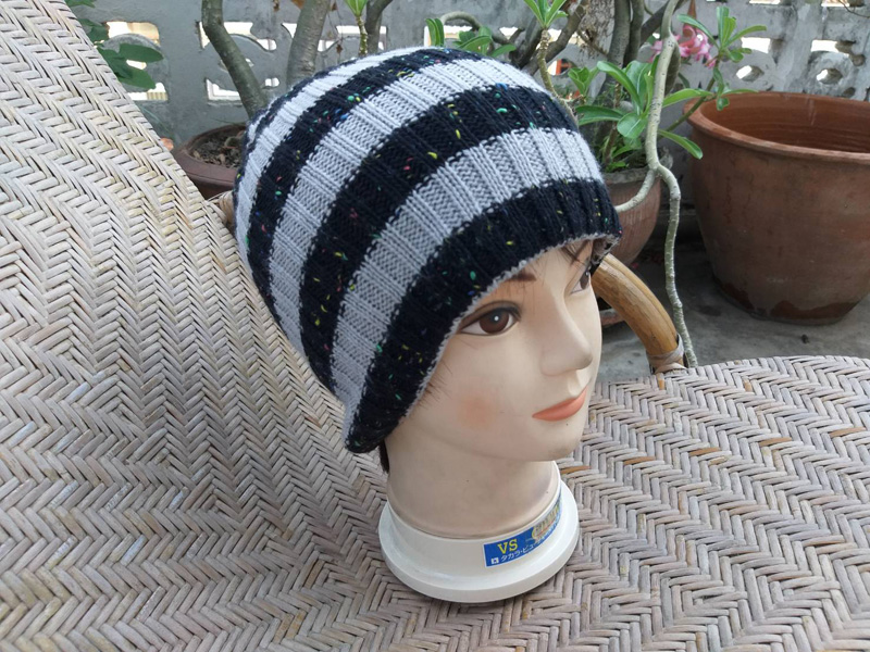 หมวกไหมพรม adidas ใส่ได้ 2 ด้าน