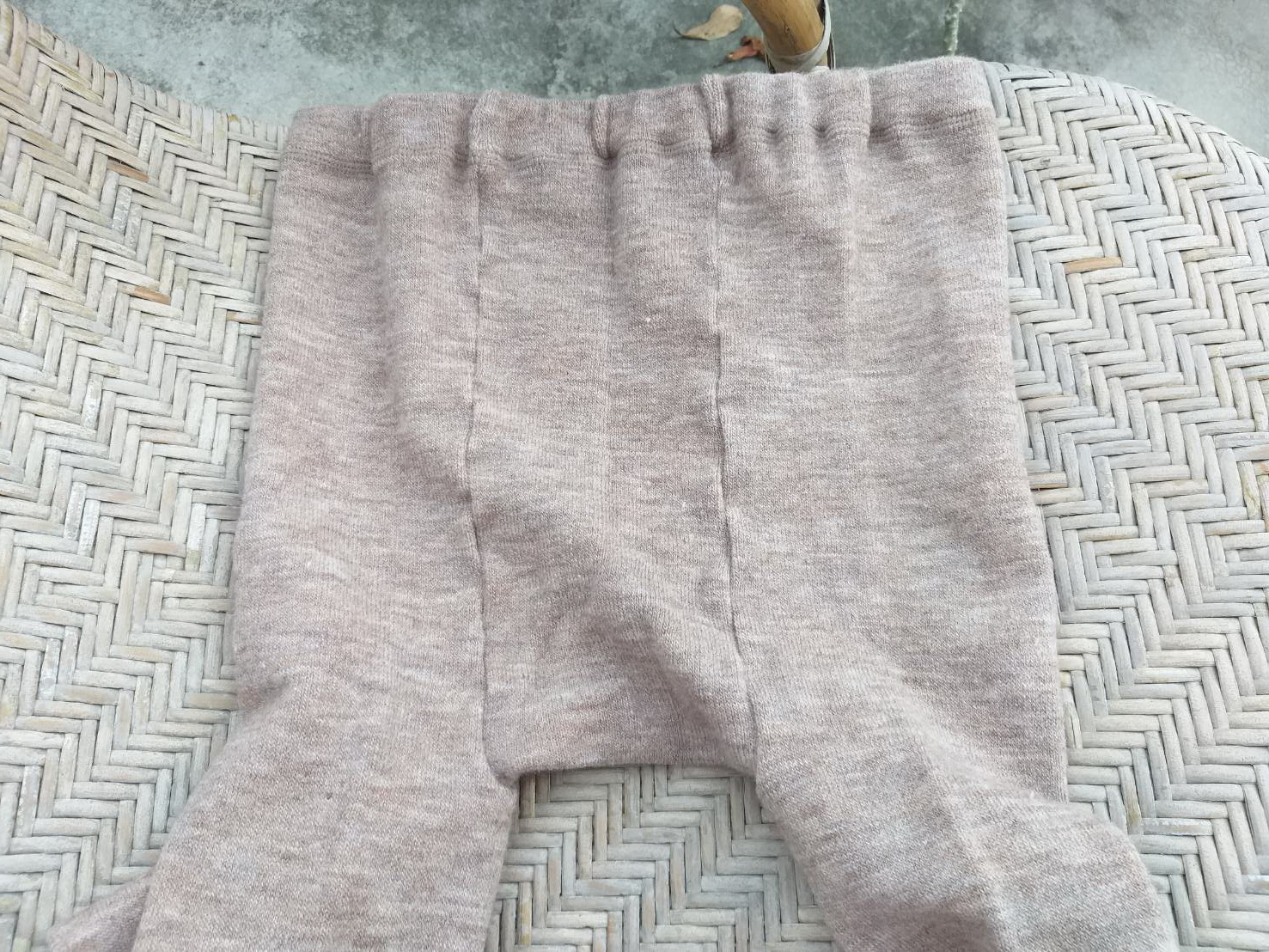 เลกกิ้งผู้หญิง ผ้าขนสัตว์ เนื้อดีมาก อุ่นมาก