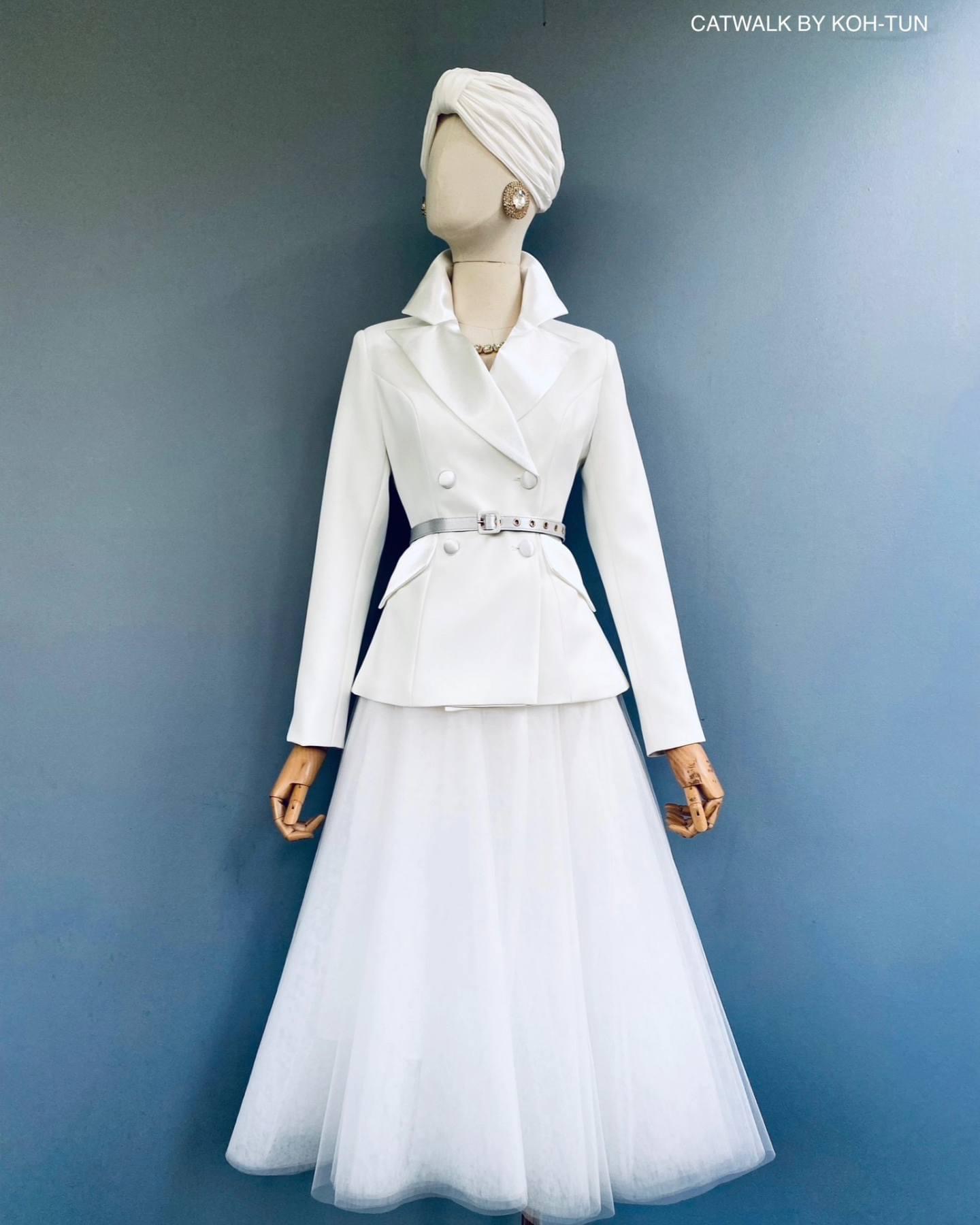 เซตBLAZER ปกเลื่อม+กระโปรงสุ่ม+เข็มขัด เนื้อผ้าเกรดเอ สินค้าคุณภาพ (พร้อมส่ง)