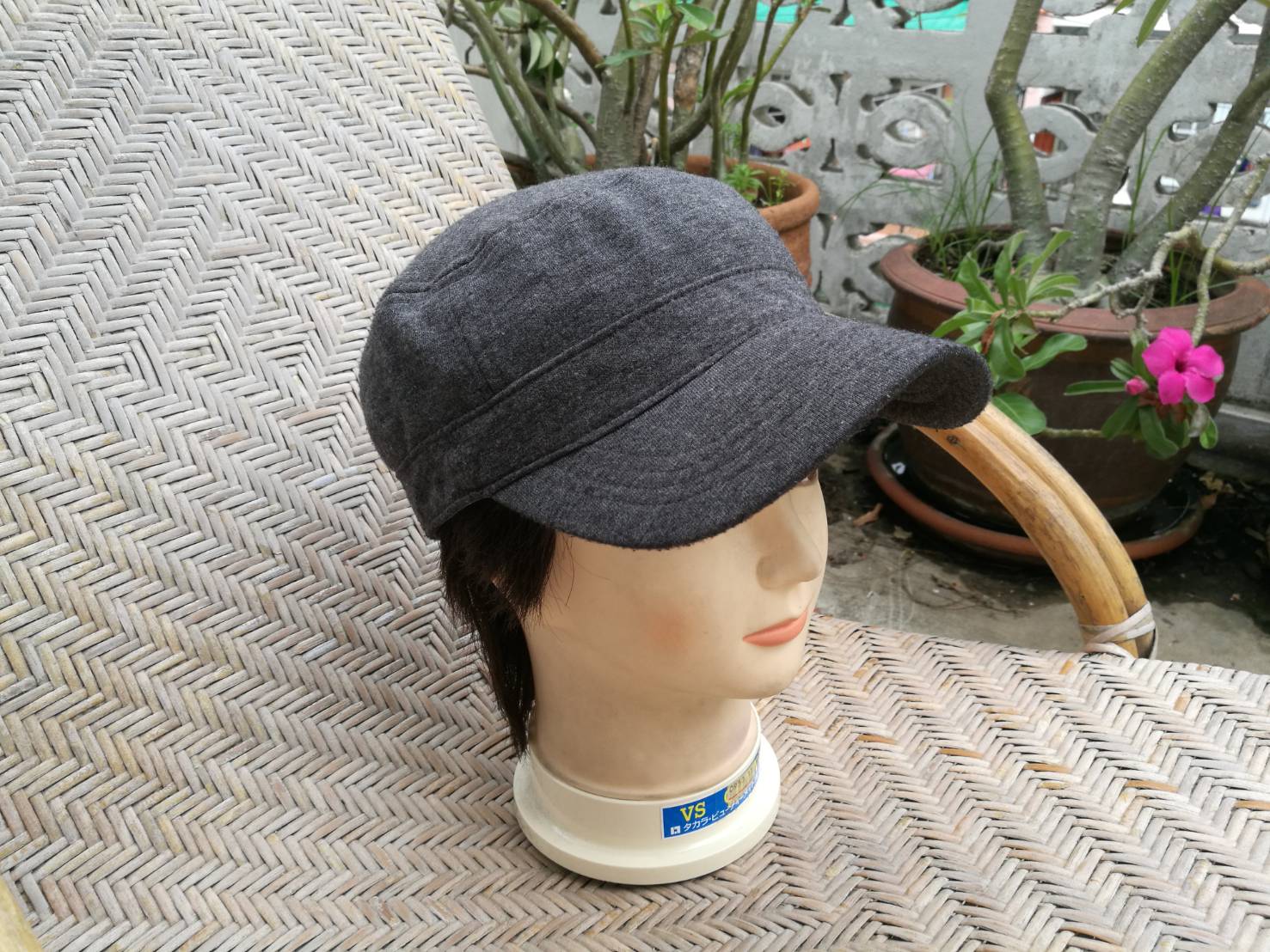 หมวกแก๊ปทรงนิวส์บอย TOMMY