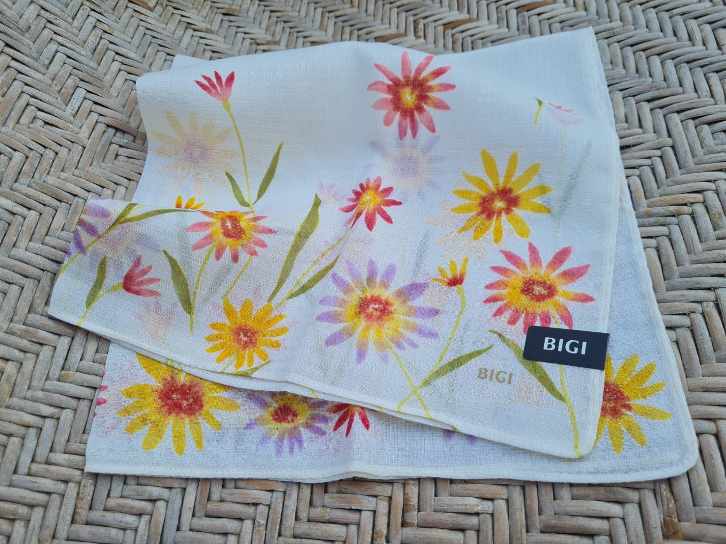 ผ้าเช็ดหน้า BIGI ผ้าดีมาก เนื้อนุ่ม