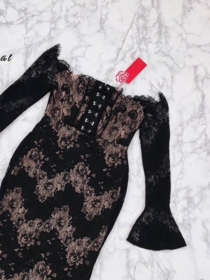 เดรสปาดไหล่ตัวยาวสวยสุด Sexy บอกเลยแพทเทิ้ลสวยเนี๊ยบสุดๆ ใส่สบาย สินค้าคุณภาพ (พร้อมส่ง)