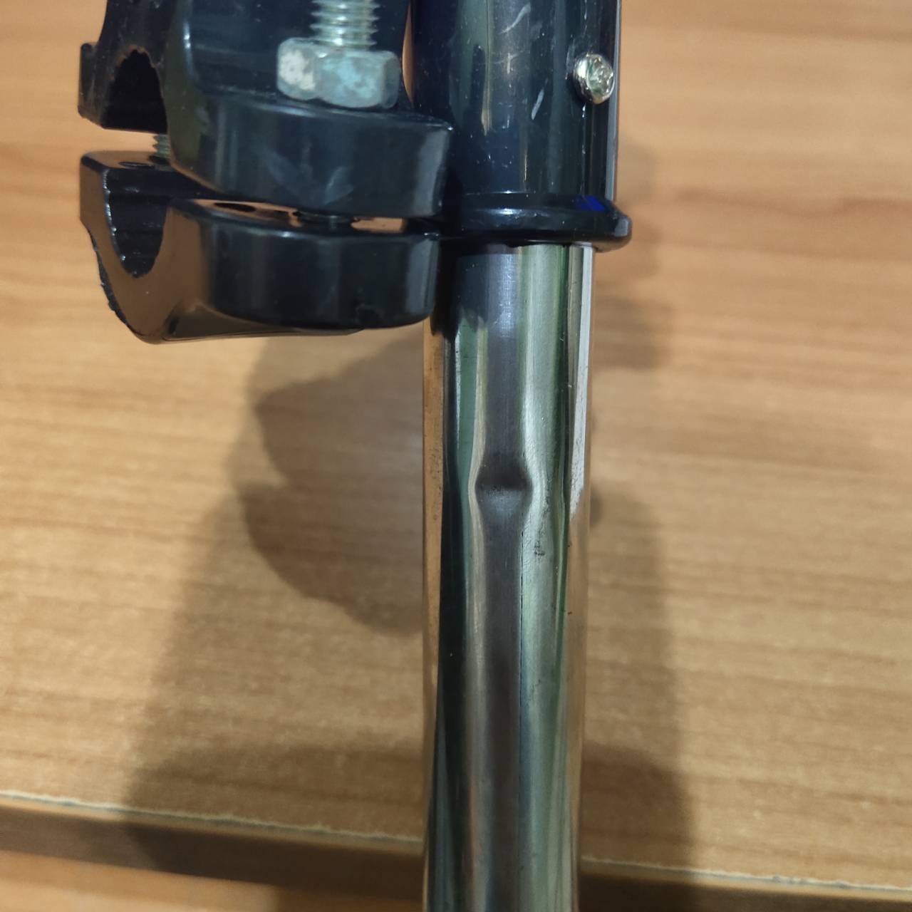 [มีตำหนิ] ด้ามจับร่ม ติดรถเข็นเด็ก/รถเข็นผู้ป่วย/ติดจักรยาน/เก้าอี้ตกปลา