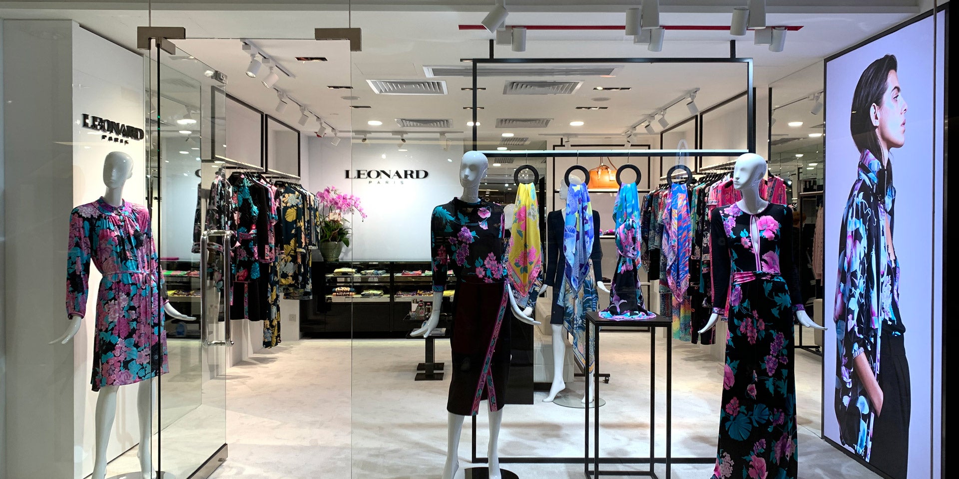 ผ้าเช็ดหน้า LEONARD ผ้านุ่มมากกก สวยมากกกก