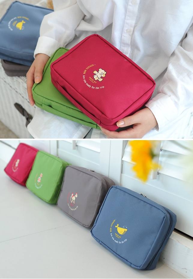 กระเป๋าใส่อุปกรณ์อาบน้ำ ขนาดกะทัดรัด ใส่อุปกรณ์อาบน้ำ แขวนได้ สำหรับเดินทาง ท่องเที่ยว พกพาสะดวกมี 4 สี 4 ลายให้เลือก