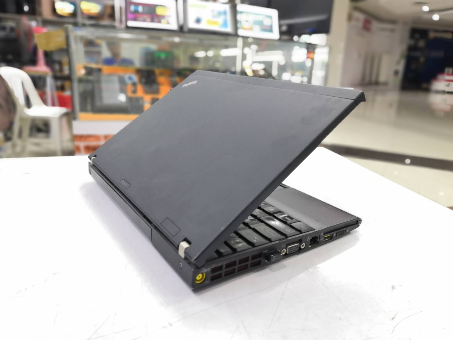 Notebook LENOVO X201i Core I3 ทำงานดี ฟังเพลงเพราะ