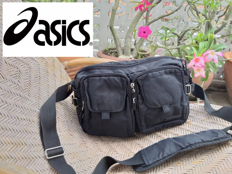 กระเป๋าสะพาย asics มีช่องใส่แท็บเล็ต (ของใหม่)