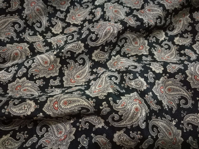 ผ้าผูกผม ผูกคอ 100% Silk Calvin Klein