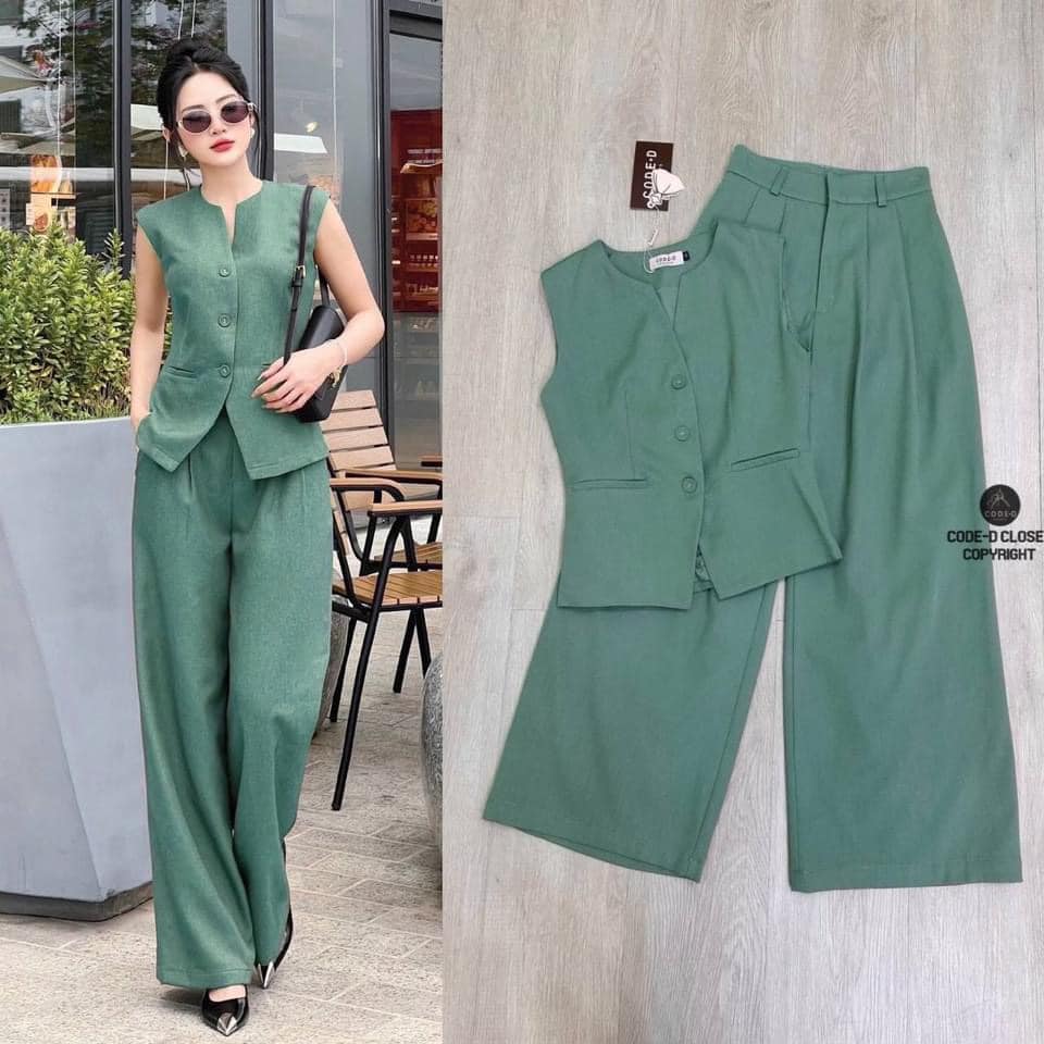 Set 2 ชิ้น ตัวเสื้อคอกชมแขนล้ำ ช่วงอกแหวกเล็กน้อย มีกระดุมหน้าใช้งานได้จริง ชายเสื้อแต่งกระเป๋าหลอกเก๋ๆ มาพร้อมกับกางเกงขายาวทรงกระบอกใหญ่สีเดียวกัน ใส่สบาย สินค้าคุณภาพ (พร้อมส่ง)