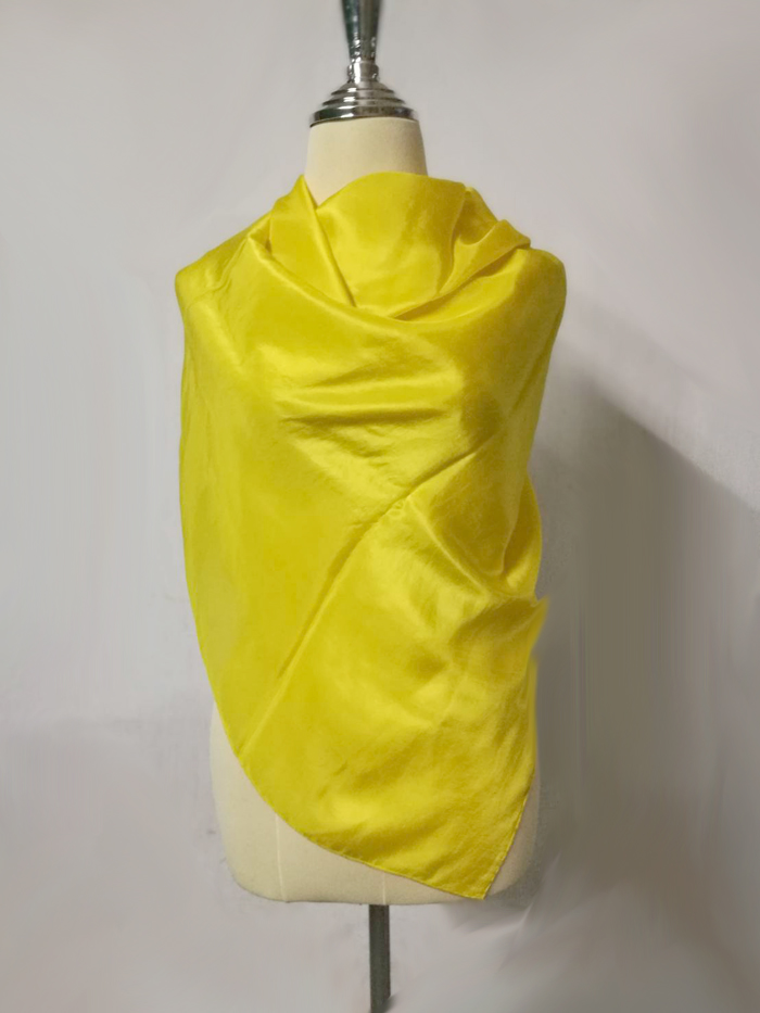 ผ้าคลุมไหล่ ผ้าไหมแท้ สวยมาก ผืนใหญ่ (ของใหม่)