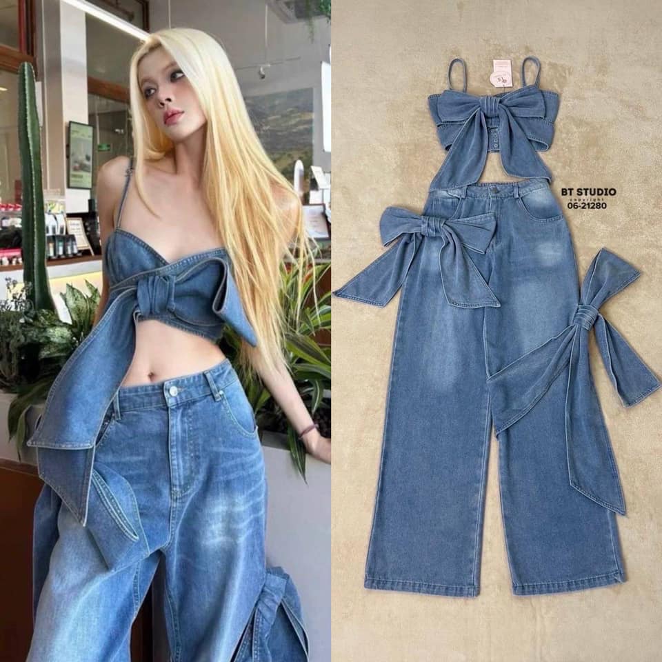 เซท 2 ชิ้น เสื้อสายเดี่ยวแต่งโบว์หน้า ดีไชน์แต่งสายคู่หลัง แมทส์กับกางเกงขายาวแต่งโบว์ทั้งสองข้าง ใส่สบาย : สินค้าคุณภาพ (พร้อมส่ง)