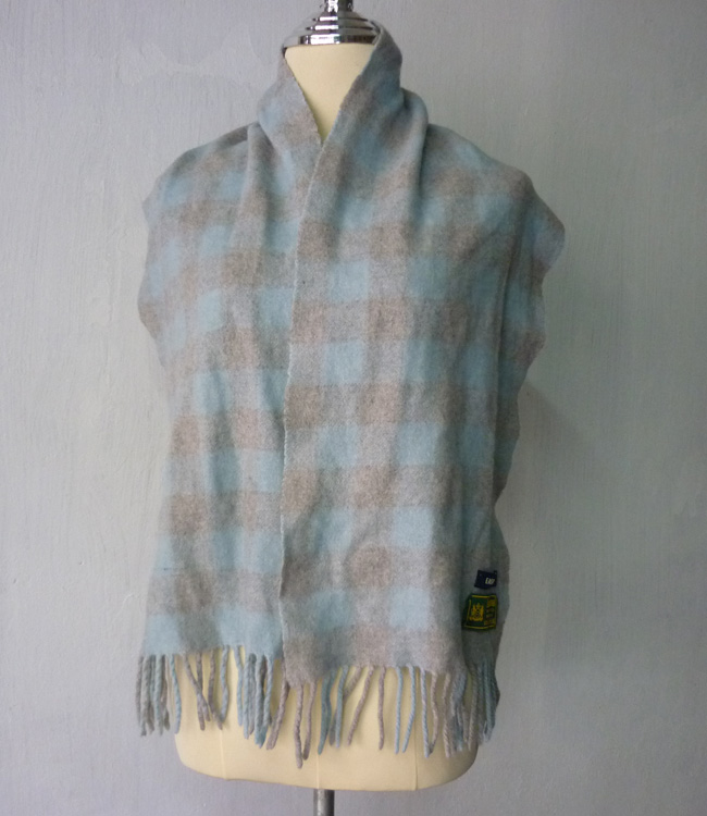 ผ้าพันคอ EASTBOY ขนสัตว์หนา อุ่นติดลบ