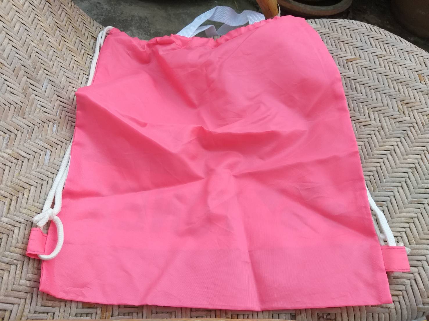 กระเป๋ากีฬาผ้าร่ม YONEX หิ้วได้ เป็นเป้ได้ (ของใหม่)