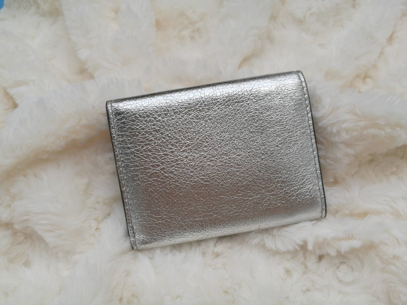 กระเป๋าสตางค์ FENDI MICRO F IS FENDI TRIFOLD WALLET