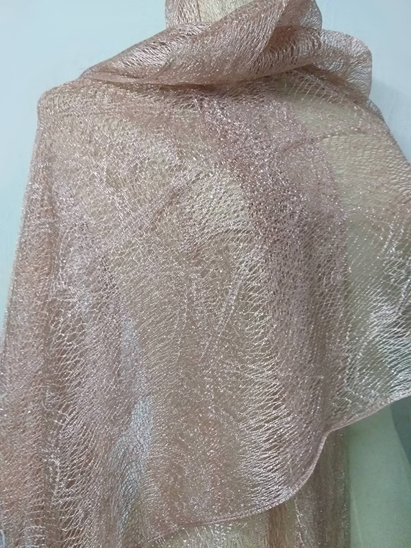 ผ้าคลุมออกงาน ไหมวิบวับ สีนู้ด สวยมาก (ของใหม่)