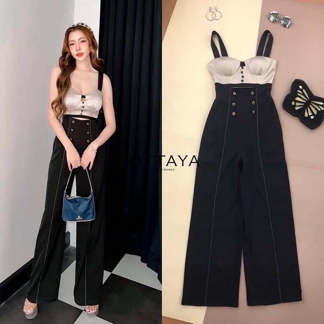 จั๊มดำขายาวสายตะเกียบ รุ่นนี้สีทรูโทน แต่งกระดุมเรียง เว้าเอวเล็กน้อย รุ่นนี้ใส่ออกงาน เท่มาก ใครชอบต่องรีบนะจ๊ะ สินค้าคุณภาพ (พร้อมส่ง)