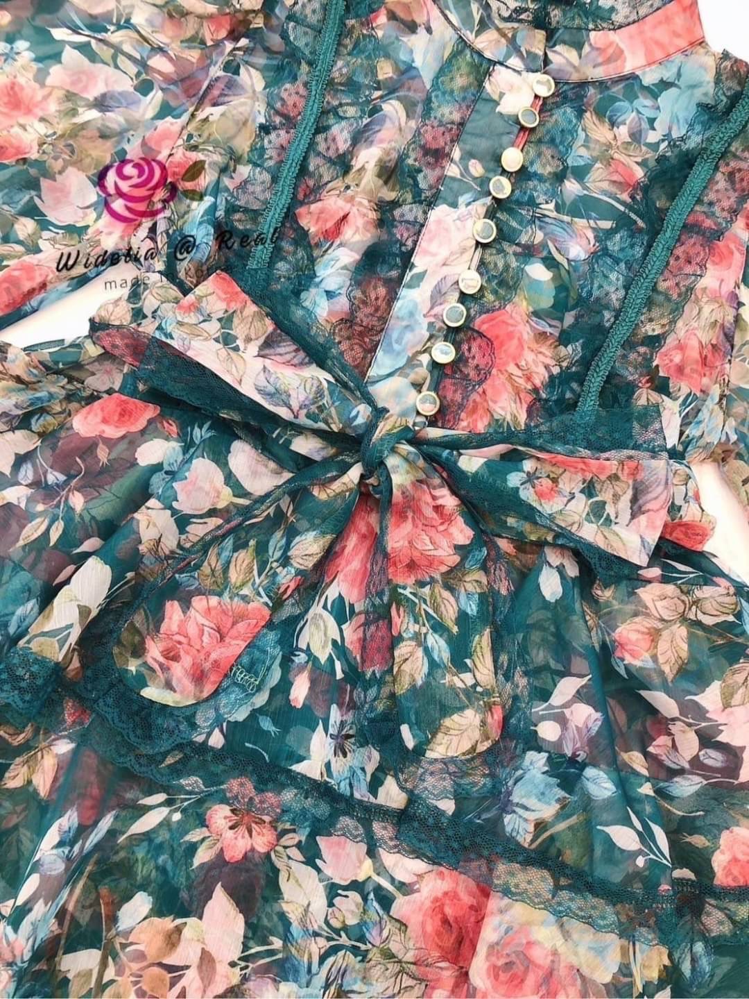 Dress เดรสแขนยาวสุดหรู งานเกรดพรีเมี่ยม เนื้อผ้าชิลค์ลายดอกไม้ ผ้าพริ้วใส่สบาย สินค้าคุณภาพ (พร้อมส่ง)