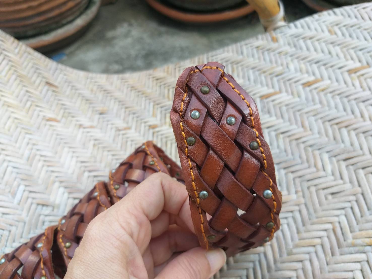 เข็มขัดชาย หนังแท้สานขัดปักหมุด สวยมากๆ