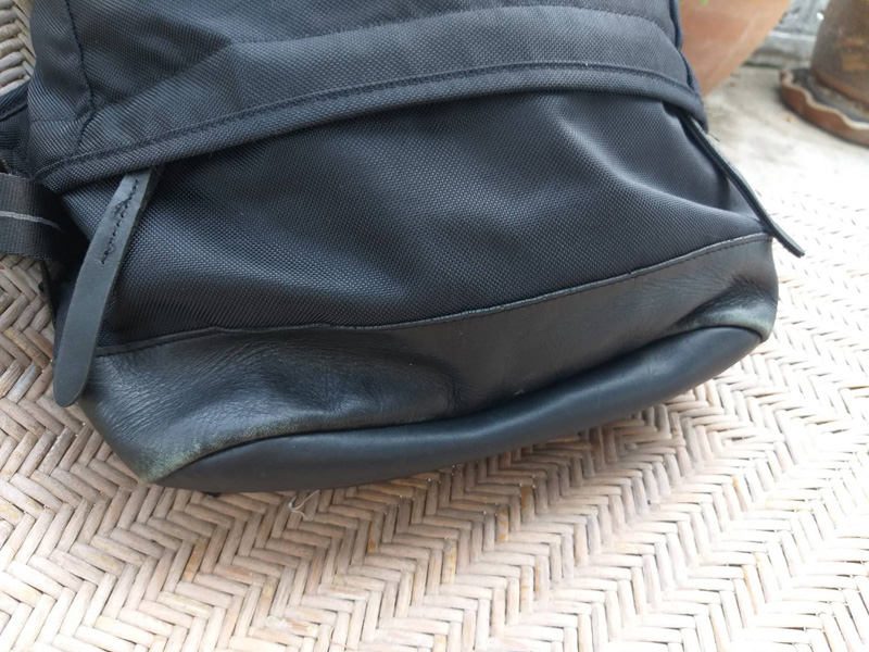 กระเป๋าเป้ NIKE ก้นหนังแท้ ใส่โน๊ตบุ๊คได้ ช่องเยอะ