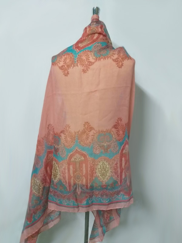 ผ้าคลุมไหล่ผืนใหญ่ je crois soi สวยมาก (ของใหม่)