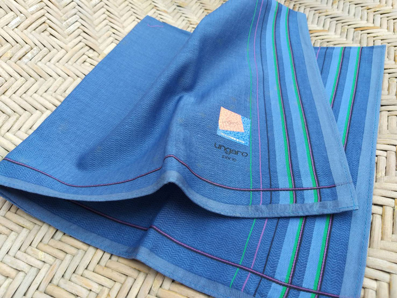 ผ้าเช็ดหน้าชาย ungaro ผ้านุ่ม สีสวย