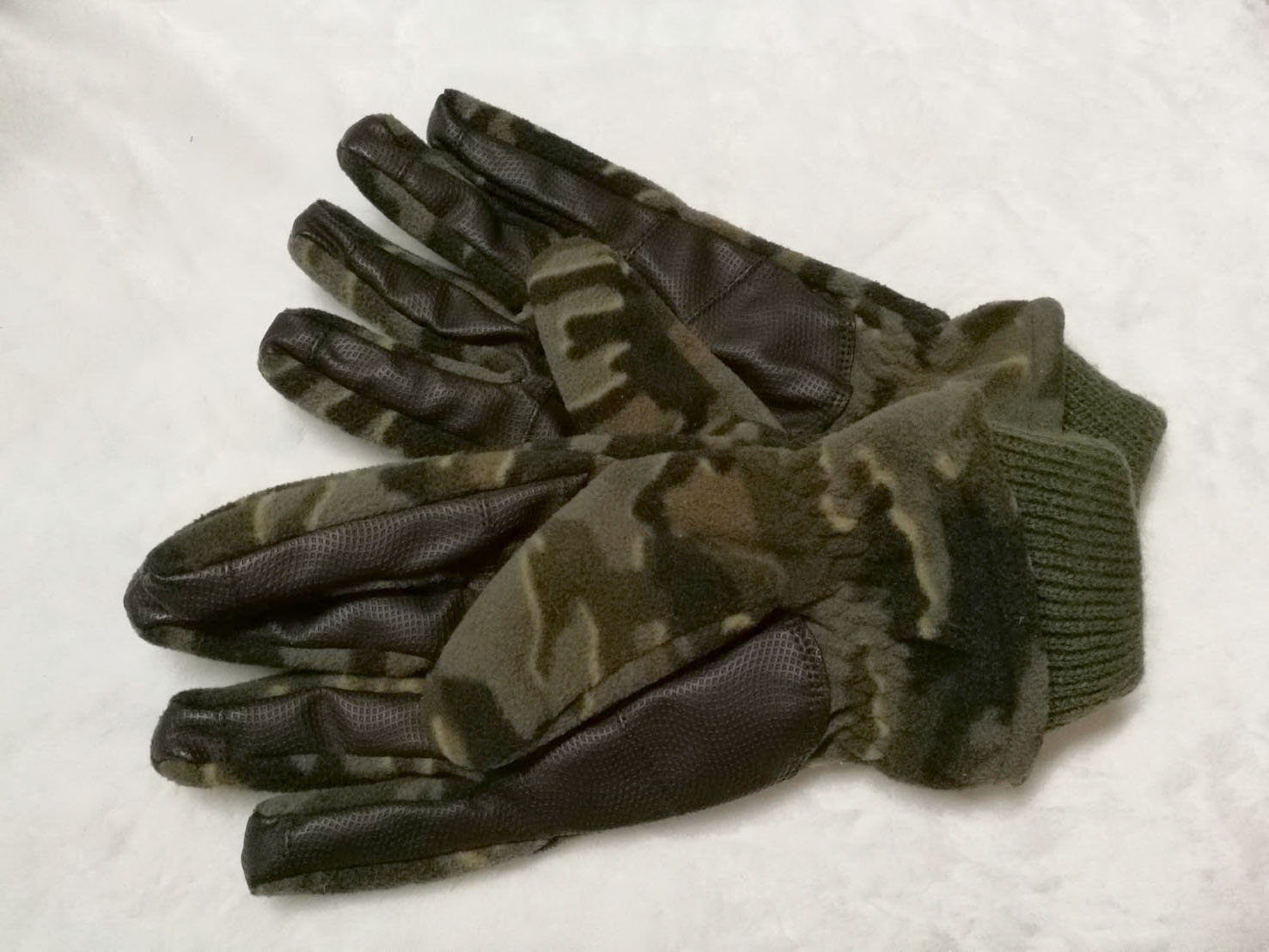 ถุงมือชายลายพราง ผ้าฟลีซหนาอุ่นมาก (ของใหม่)