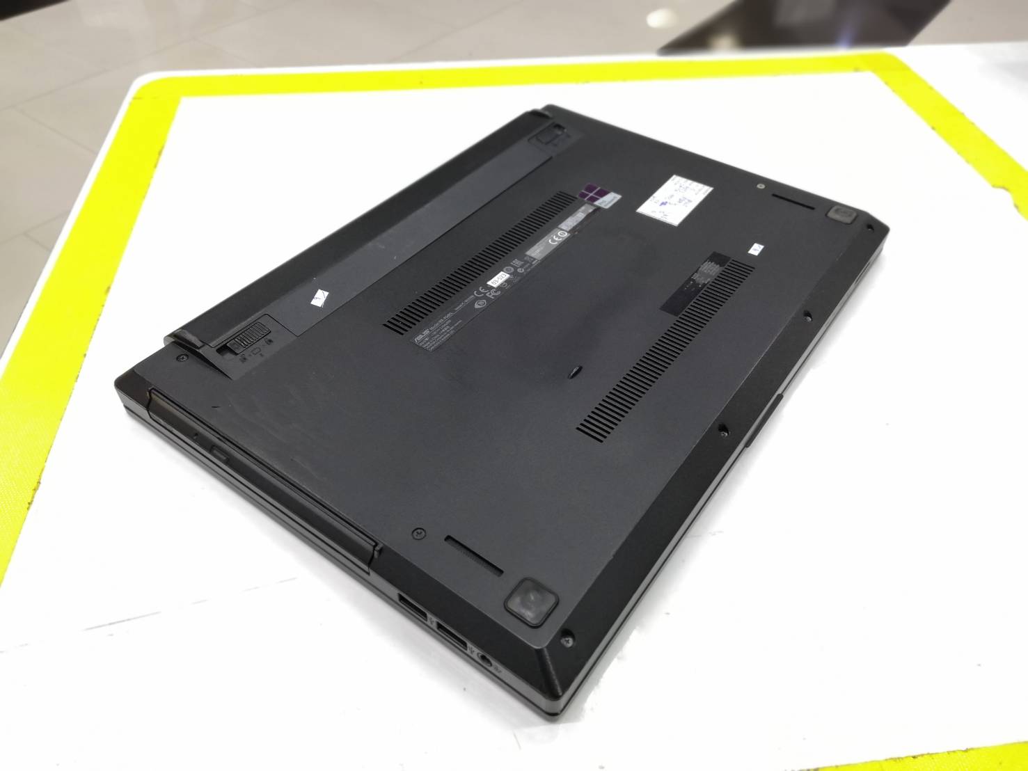 Notebook ASUS I5-4200U Ram4GB HD500GB ทำงาน ดูหนัง ฟังเพลง เกมส์ออนไลน์ได้