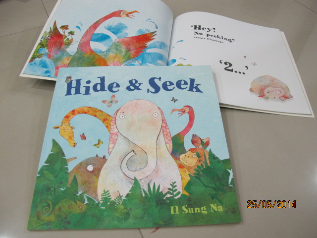 Hide and Seek ซ่อนและหา นิทานภาพเล่มโต หนังสือภาษาอังกฤษเด็ก บ้านหนังสือทีเคบุ๊คส์ T.K.Bookstore