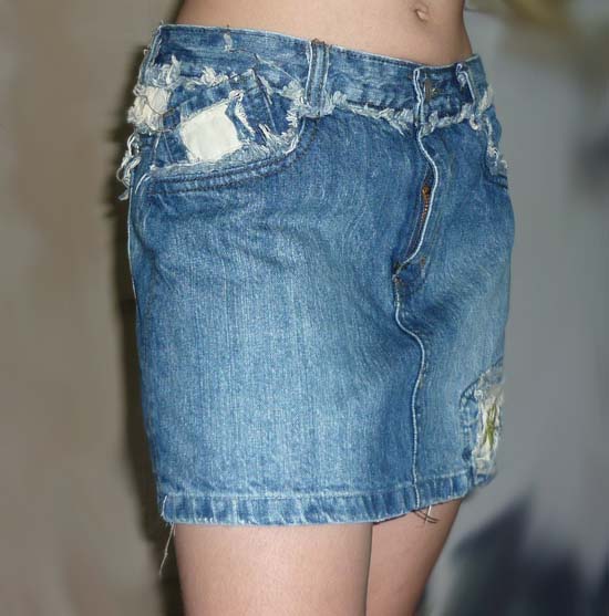 กระโปรงยีนส์สั้น เป๊ะเว่อร์! 28.5-34-12.5