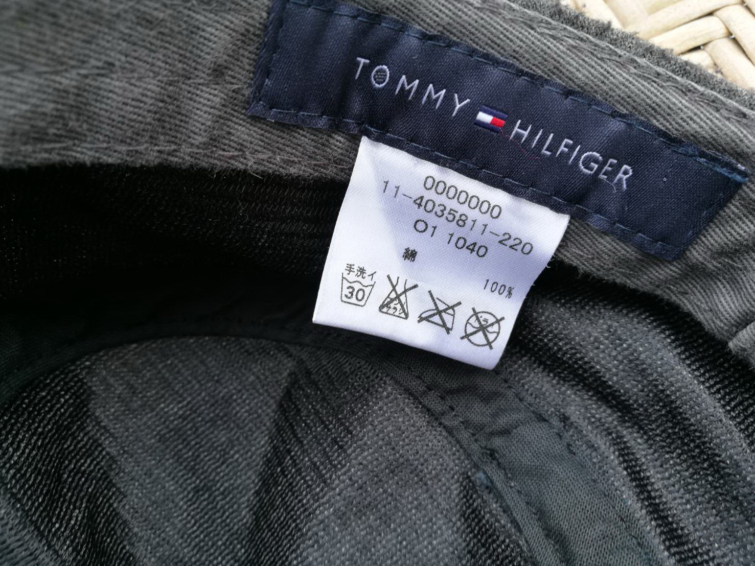 หมวกแก๊ปทรงนิวส์บอย TOMMY