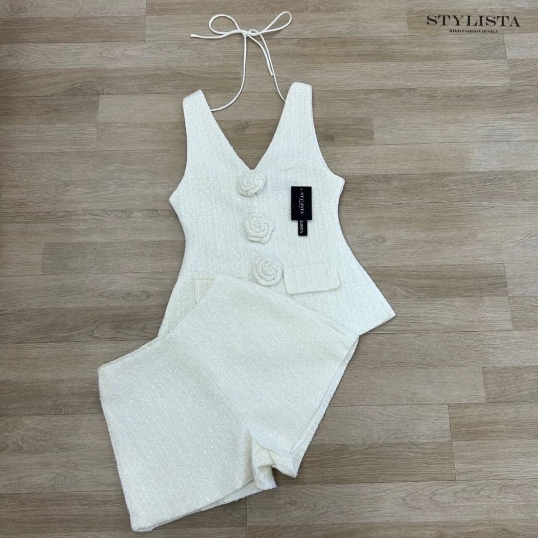 เซตเสื้อผ้าทวิต แขนกุด ทรงพอดีตัว เเต่งดอกไม้ด้านหน้า มาพร้อมกางเกงขาสั้นเข้าชุด ใส่สวยเรียบหรูดูดีมากๆ ใส่สวยมาก ใส่สบาย : สินค้าคุณภาพ (พร้อมส่ง)