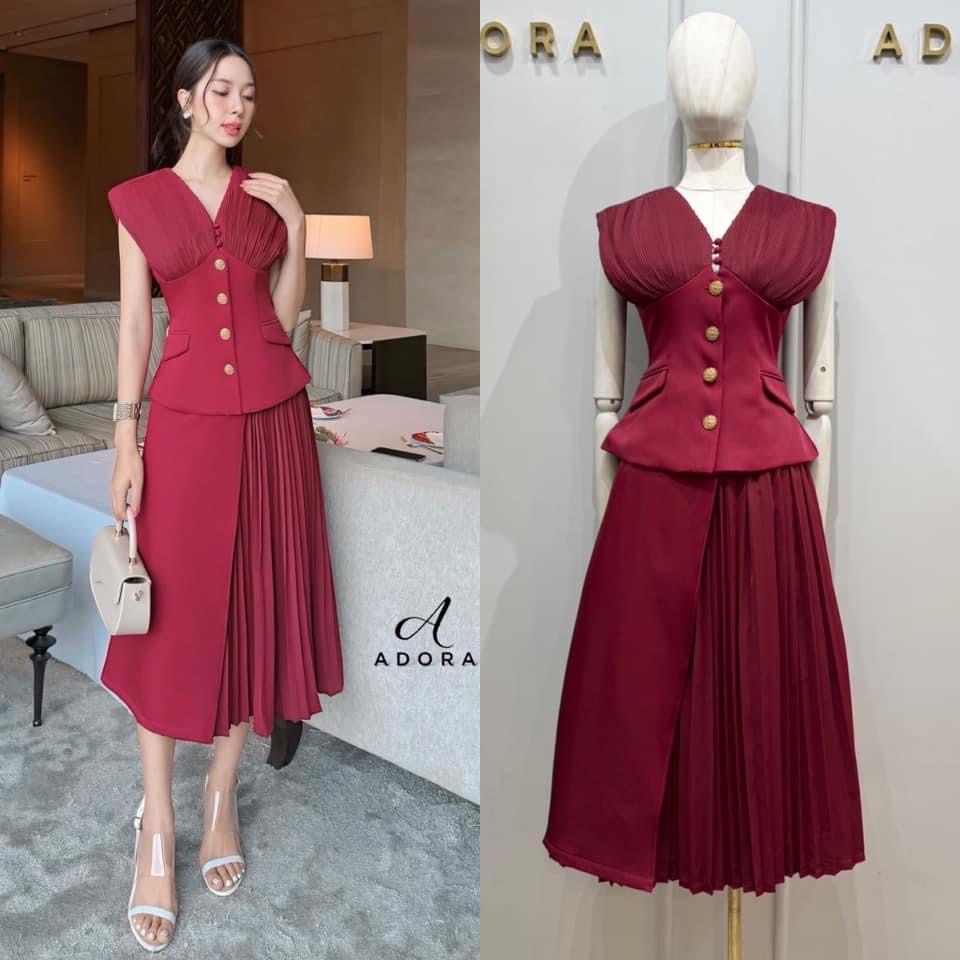 Set เสื้อคอวี +กระโปรงทรงเอ ตัดต่ออัดพลีท ใส่สบาย : สินค้าคุณภาพ (พร้อมส่ง)