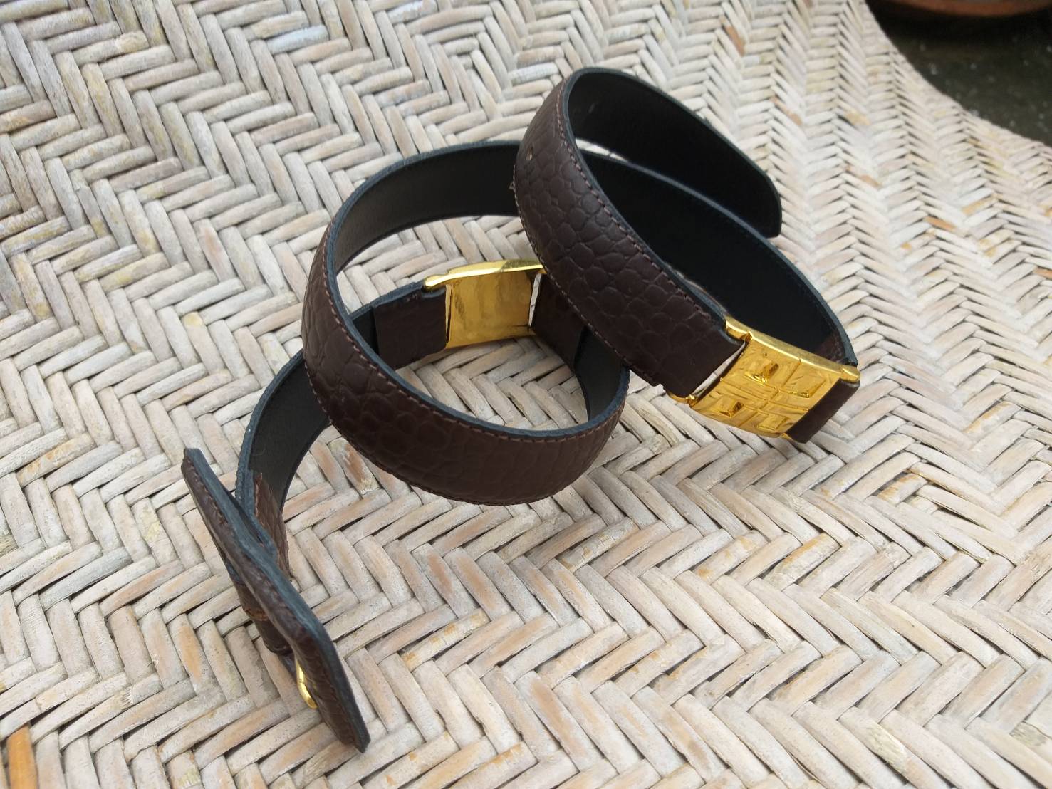 เข็มขัดหนังแท้ GIVENCHY สุดเก๋