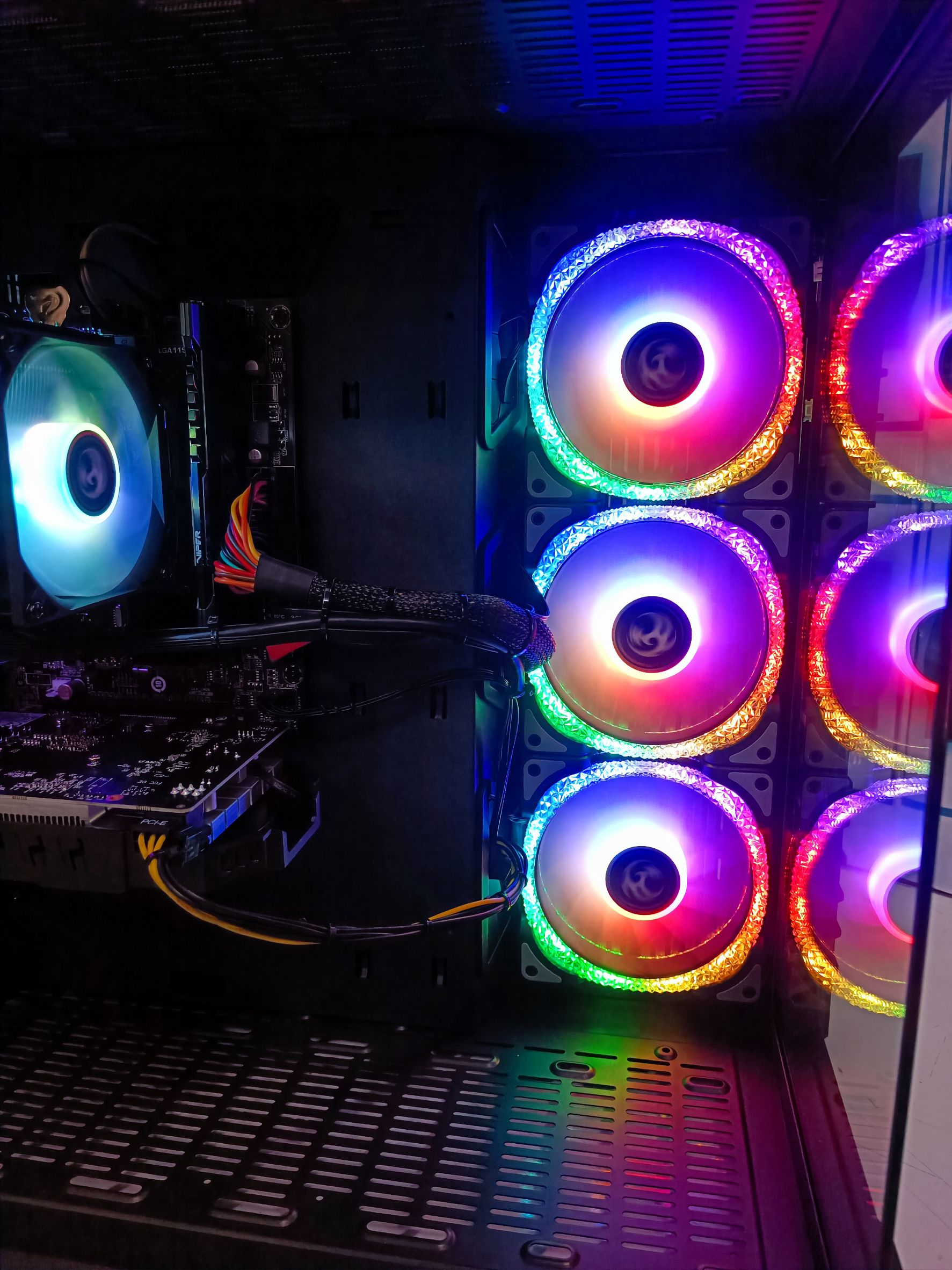 (18,900)คอมประกอบตั้งโต๊ะ สเปคแรง I5-6500 Ram8GB SSD120GB HDD500GB GTX1050Ti