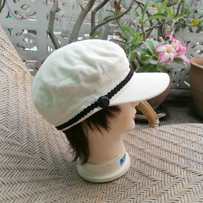 หมวกแก๊ปทรงนิวส์บอย ผ้าหมวกสวย