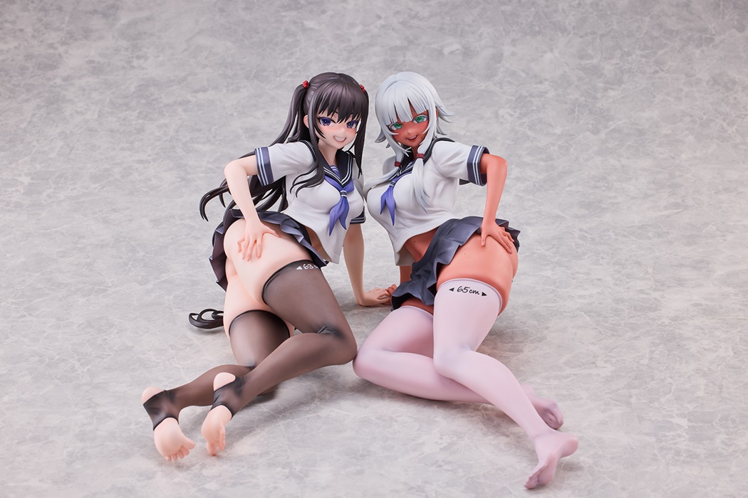 [เปิดจอง] World Where the Thickness of a Girl's Thighs is Equal to Her Social Status Raura Aiza & Iroha Shishikura 1/5 scale ราคา12500-13500บาท