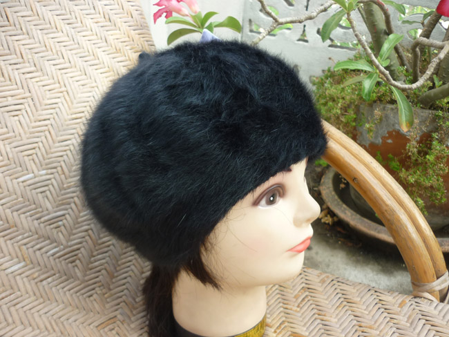 หมวกเบเร่ต์ผ้าขนกระต่าย นุ่มๆ สีดำ