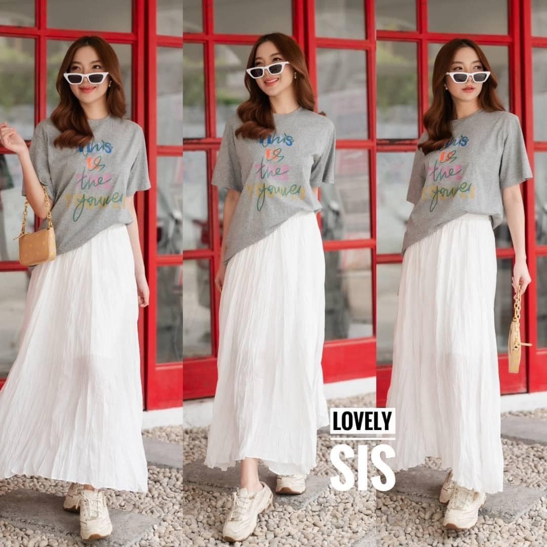 Set 2 pcs เสื้อยืดคอกลมแขนสั้นสกรีน ลายด้านหน้า มาพร้อมกระโปรงผ้าอัดยับ เนื้อผ้าพริ้ว งานมีซับในกระโปรง สินค้าคุณภาพ (พร้อมส่ง)