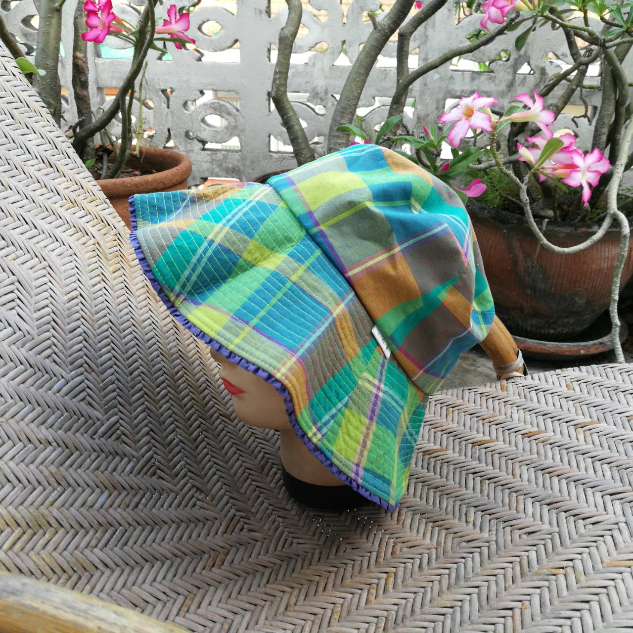 หมวกปีกว้าง สีสวย (ของใหม่)