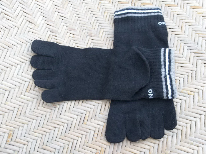 ถุงเท้าแยกนิ้ว ONSIDE by PERSON'S