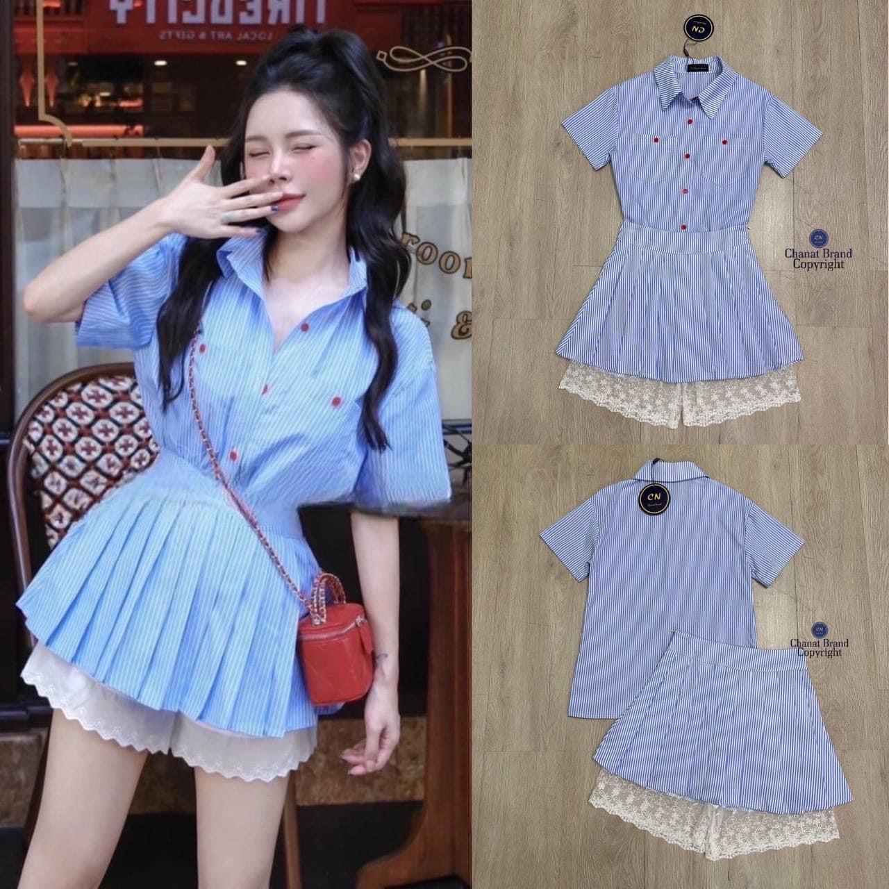 Set 2 ชิ้น เนื้อผ้าลายริ้วเล็กสีฟ้าขาว ตัวเสื้อเชิ๊ตคอปกแขนสั้น มีกระเป๋าเล็กๆที่อก +กระโปรงเทนนิสสั้น : สินค้าคุณภาพ (พร้อมส่ง)