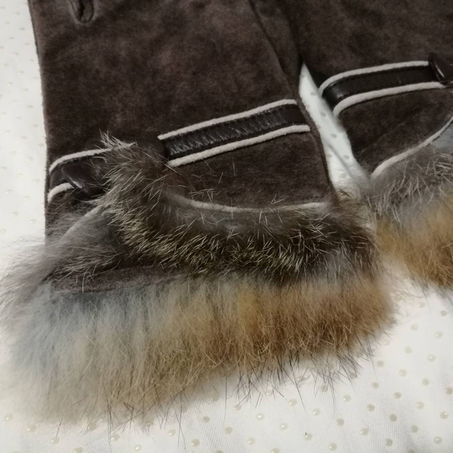 ถุงมือหนังชามัวร์ แต่ง fur แท้ อุ่นถึงติดลบ