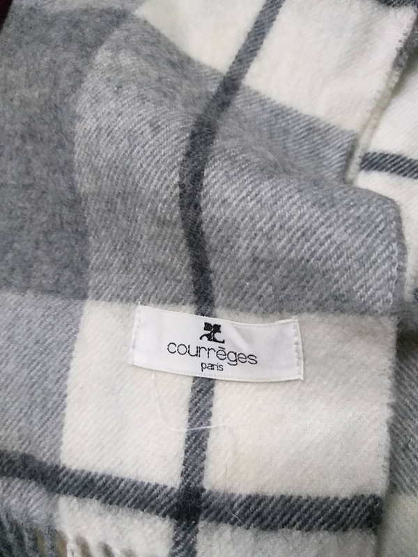 ผ้าพันคอ courreges 100% Wool (ของใหม่)