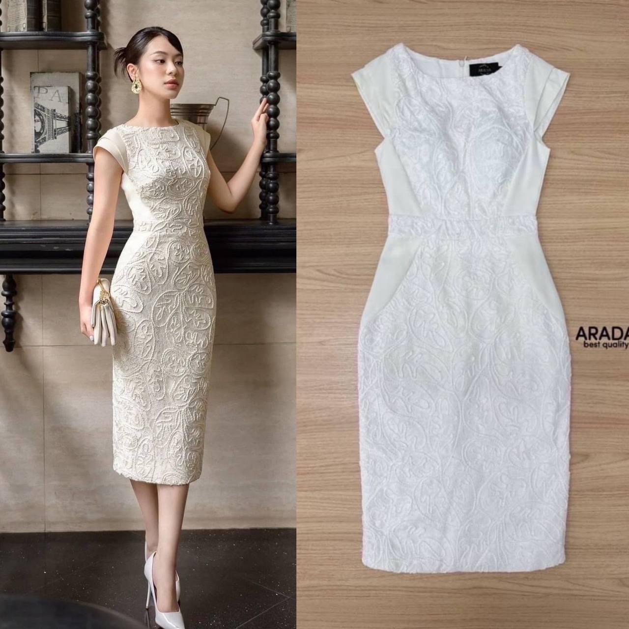 เดรสยาว งานผ้ามีเทคเจอร์นะคะ แต่วช่วงแขน 2 ระดับ ดูดีมากจ้า มีฟองน้ำเสริม ซับในอย่างดี ใส่ออกงาน ทำบุญ ใส่สบาย สินค้าคุณภาพ (พร้อมส่ง)