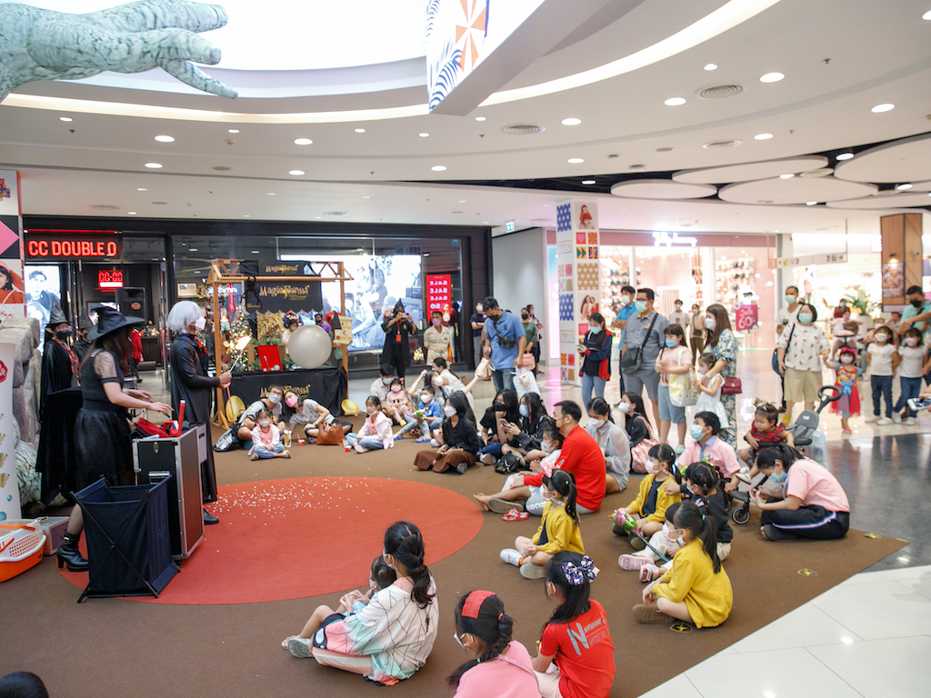 มายากล นักมายากล การแสดง โชว์ Magic Show 19/12/2564