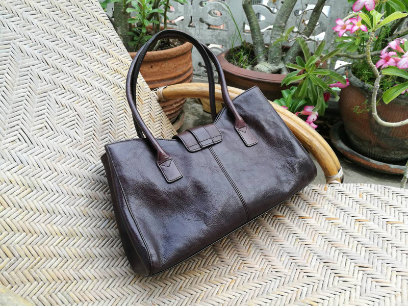 กระเป๋าหนังแท้ Genuine leather with man made trim