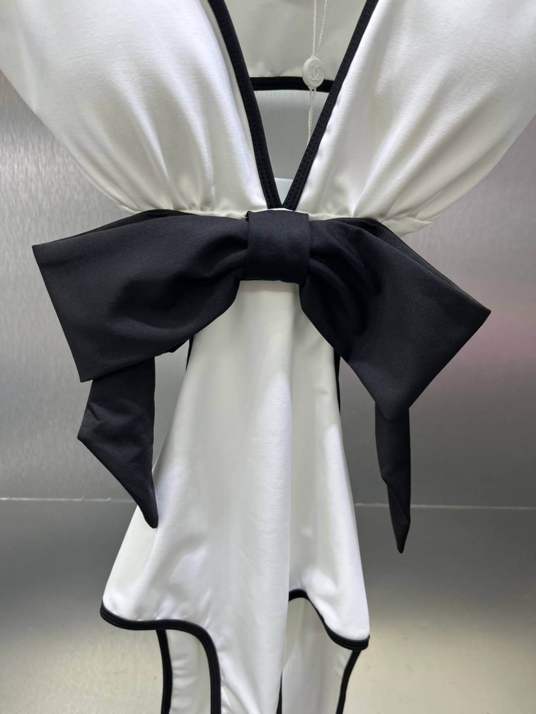 ชุดว่ายน้ำ แบรนด์ดัง CC ใส่สวยสวยเลิศๆ ชุดว่ายน้ำ ผ้า Lycra ผ้าสวย ดีไซน์โดดเด่นน่ารักมาก สินค้าคุณภาพ .พร้อมส่ง