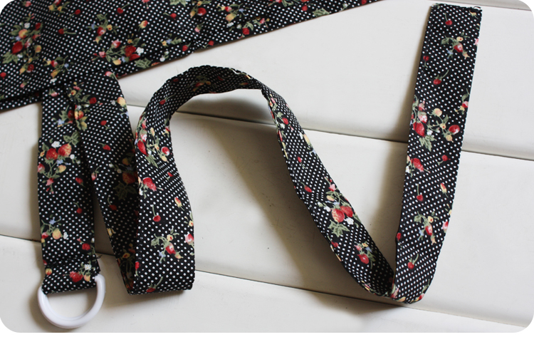 ผ้าคลุมบังให้นมลูก ใช้คลุมให้นมลูกหรือปั๊มนมในที่สาธารณะ