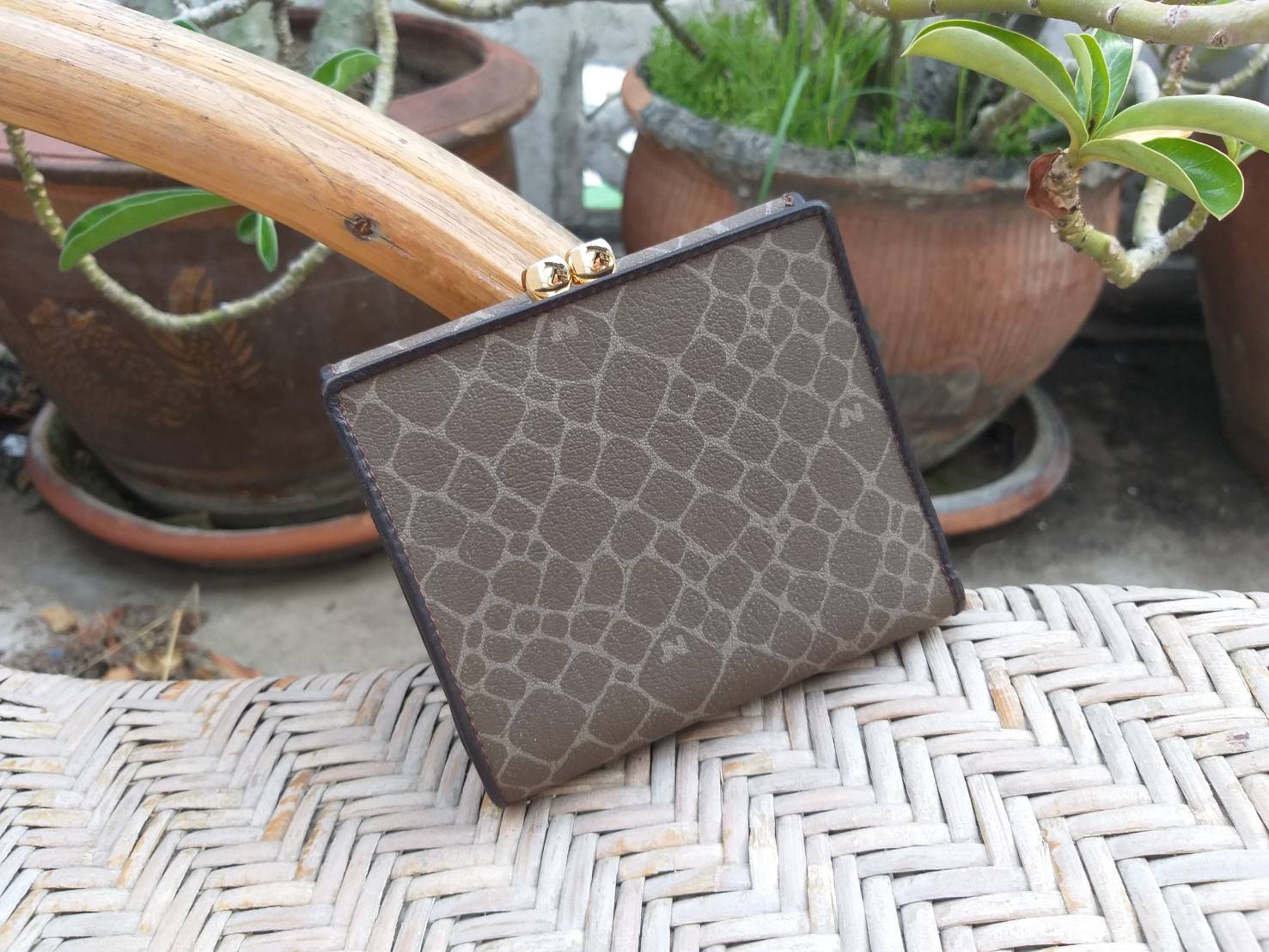 กระเป๋าสตางค์หนังแท้ NINA RICCI สวยมาก