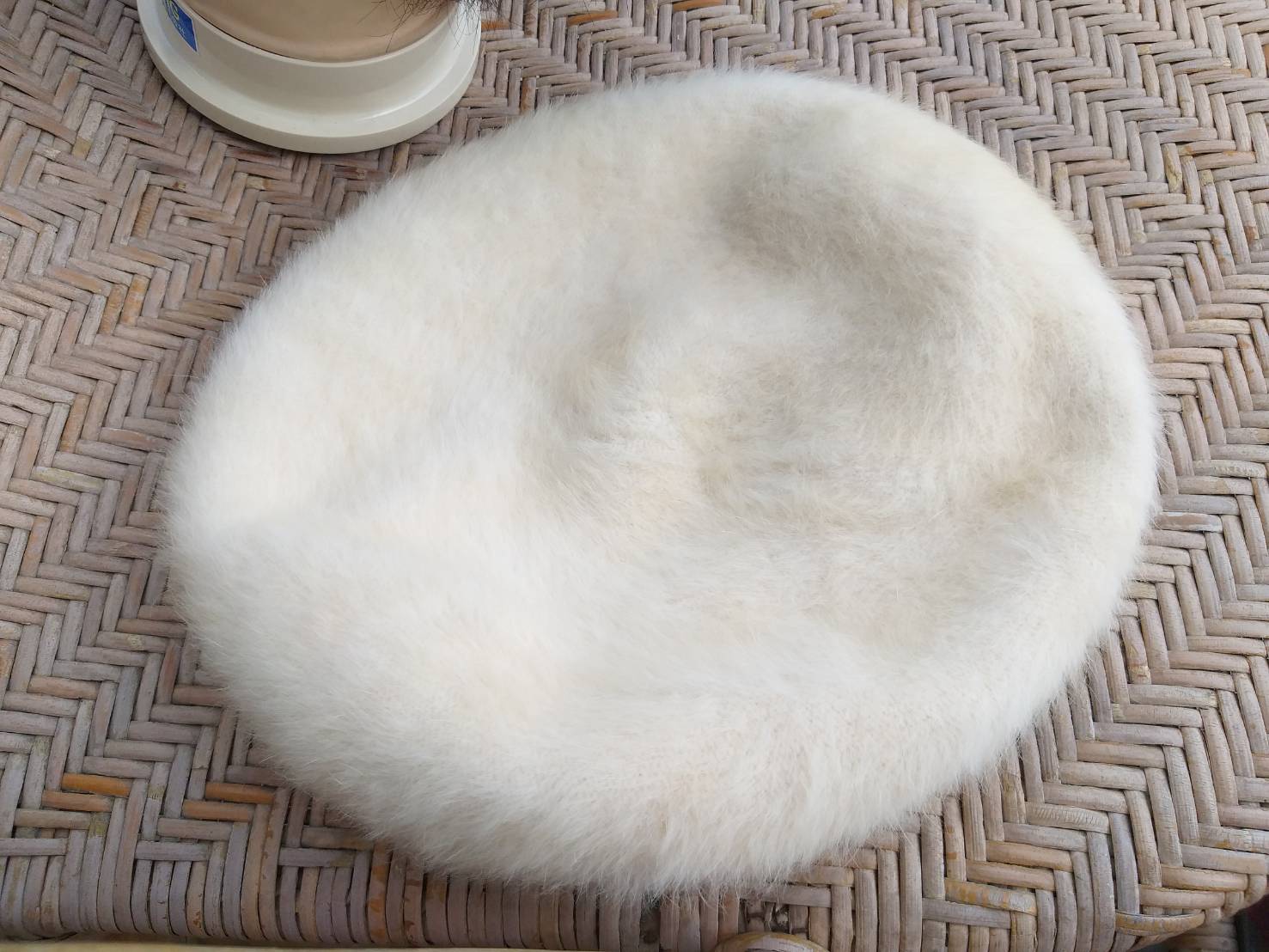 หมวกเบเร่ต์เฟอร์กระต่ายแท้ สีครีม นุ่มมากกก